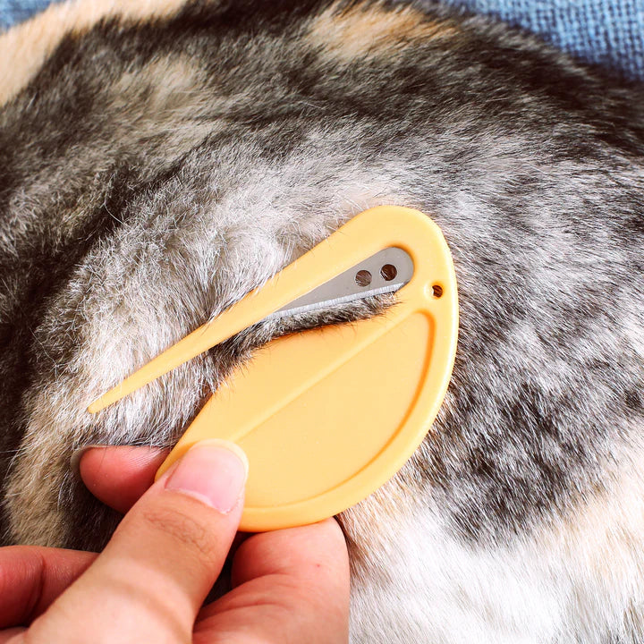 Oshcart™ Magic Knot Pet Hair Trimmer